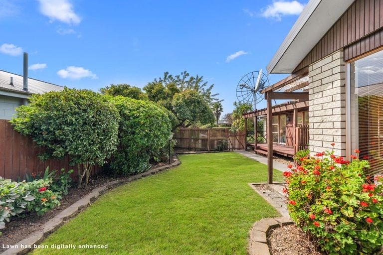 Photo of property in 17 Yellowstone Crescent, Burwood, Christchurch, 8083