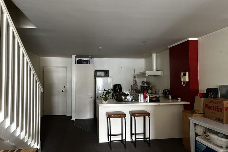 Photo of property in Grosvenor Cl, 19/6 Brown Street, Mount Cook, Wellington, 6021
