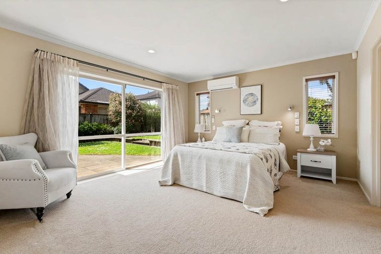 Photo of property in 3 Borthwick Close, Flat Bush, Auckland, 2016