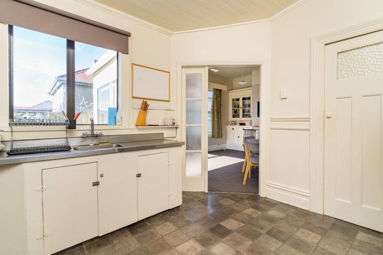 Photo of property in 40 Oxford Street, South Dunedin, Dunedin, 9012
