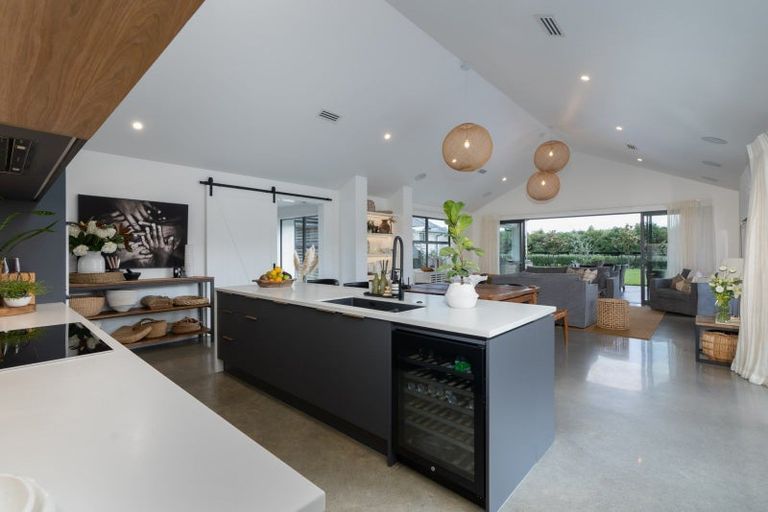 Photo of property in 25 Mike Smith Drive, Cambridge, 3434