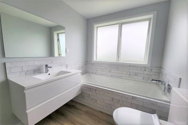 Photo of property in 12 Topsail Way, Whitby, Porirua, 5024