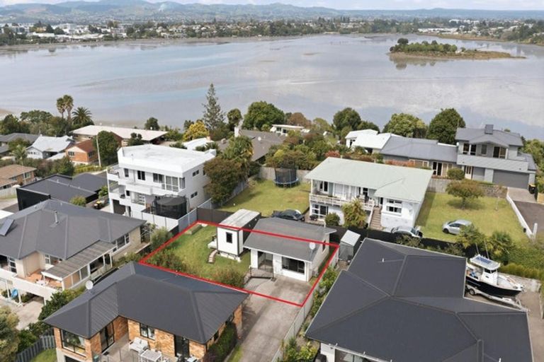 Photo of property in 6c Mana Street, Otumoetai, Tauranga, 3110