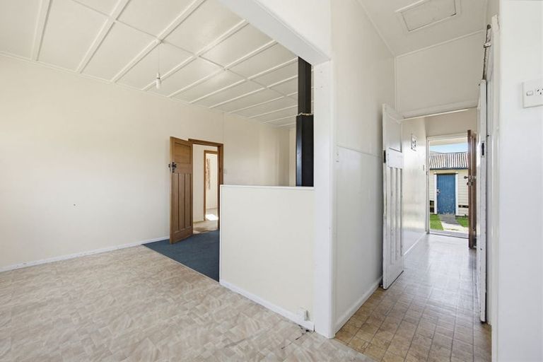 Photo of property in 1/38 Wordsworth Crescent, Maraenui, Napier, 4110