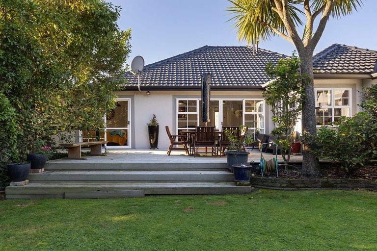 Photo of property in 72 Jickell Street, Hokowhitu, Palmerston North, 4410