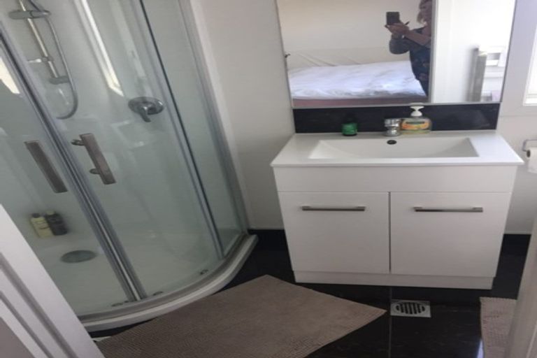 Photo of property in 1u5 June Place, Hamilton East, Hamilton, 3216