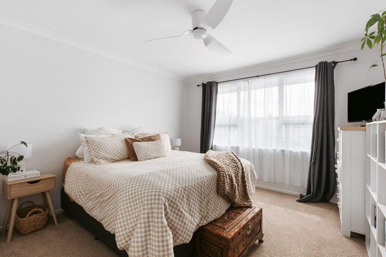 Photo of property in 17b Chevron Drive, Bellevue, Tauranga, 3110