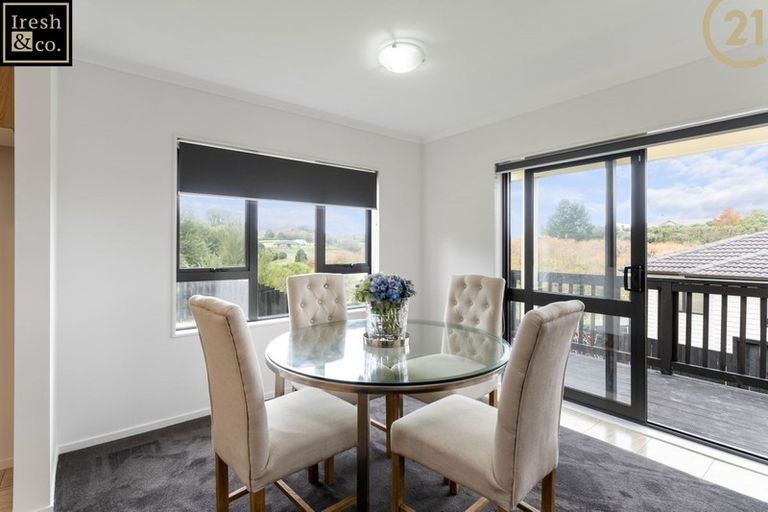 Photo of property in 125 Keri Vista Rise, Papakura, 2110