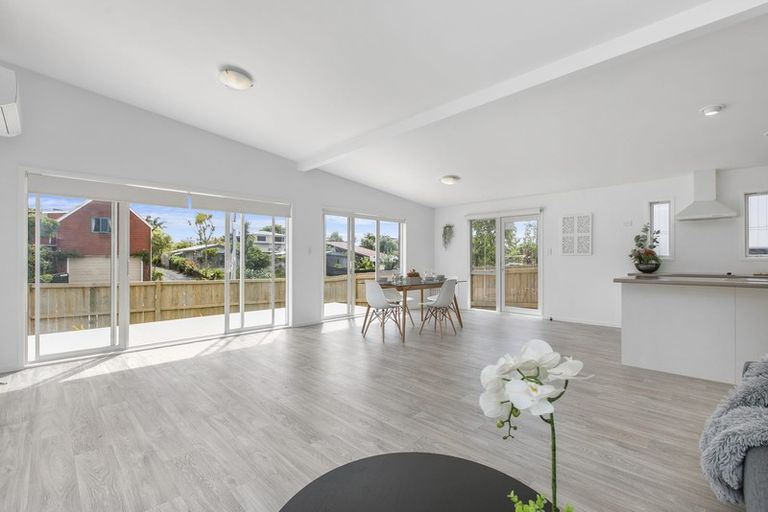 Photo of property in 100a Simpson Road, Papamoa Beach, Papamoa, 3118
