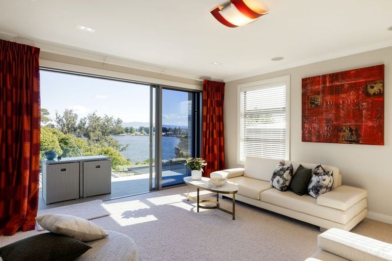 Photo of property in 5 Lake Domain Drive, Frankton, Hamilton, 3204