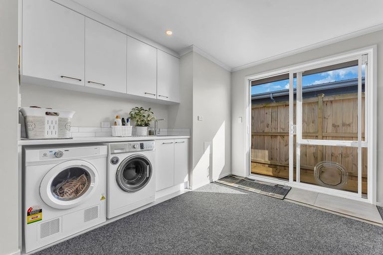 Photo of property in 9 Mutetai Road, Clarks Beach, 2122