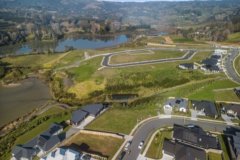 Photo of property in 18 Oyster Place, Omokoroa, 3114
