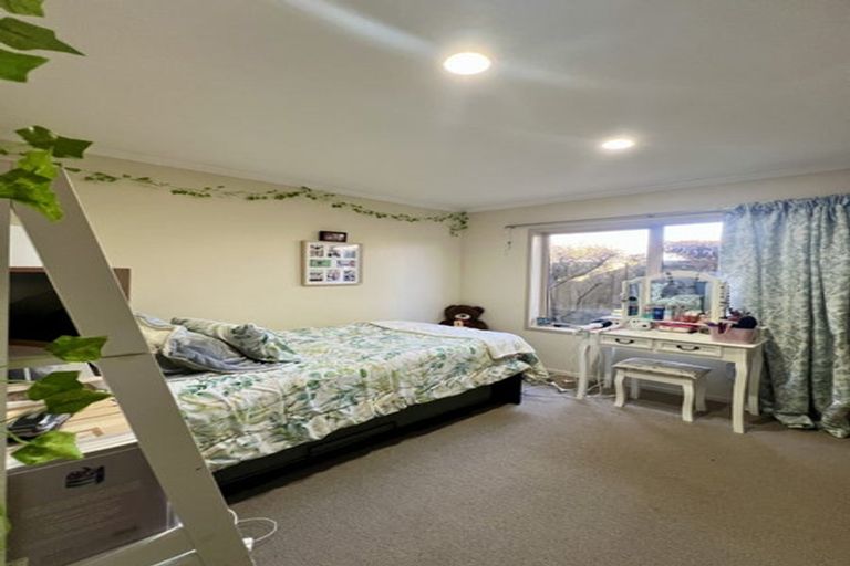 Photo of property in 129 Saint James Drive, Huntington, Hamilton, 3210