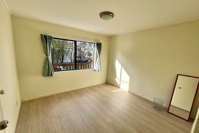 Photo of property in 2/10 Belmont Terrace, Milford, Auckland, 0620