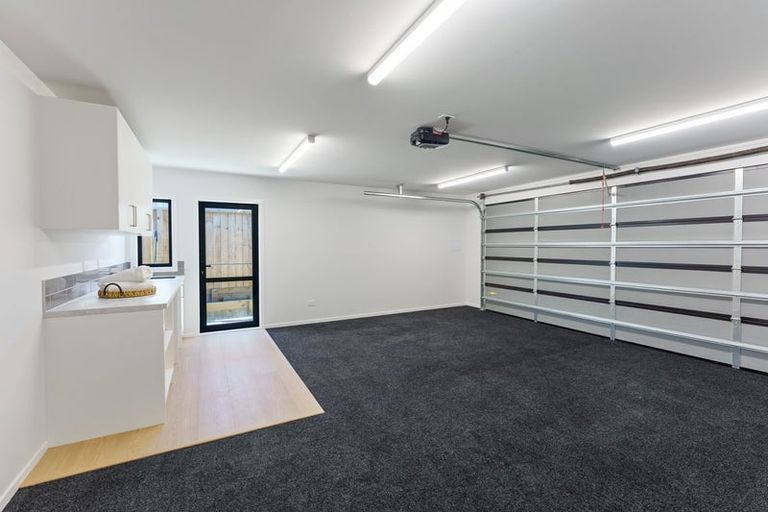 Photo of property in 166 Karuhiruhi Street, Waikanae, 5036