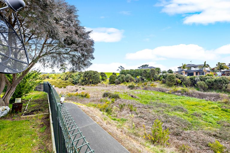 Photo of property in 23 Ginko Place, Mangere, Auckland, 2022