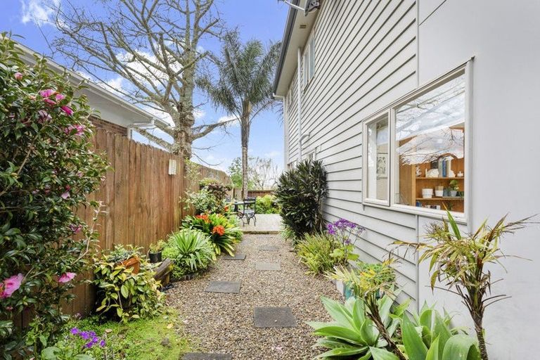 Photo of property in 3/107 Helvetia Road, Pukekohe, 2120
