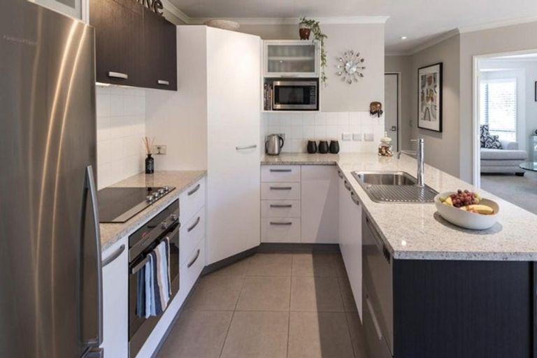 Photo of property in 3 Moy Place, East Tamaki Heights, Auckland, 2016