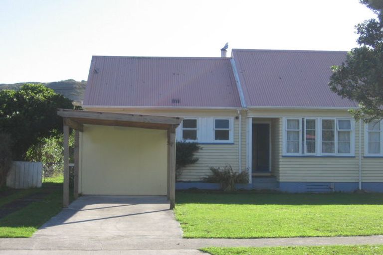 Photo of property in 21 Petherick Street, Taita, Lower Hutt, 5011