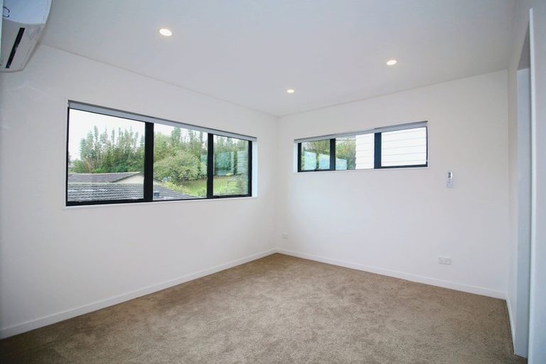 Photo of property in 59b Cedar Heights Avenue, Massey, Auckland, 0614