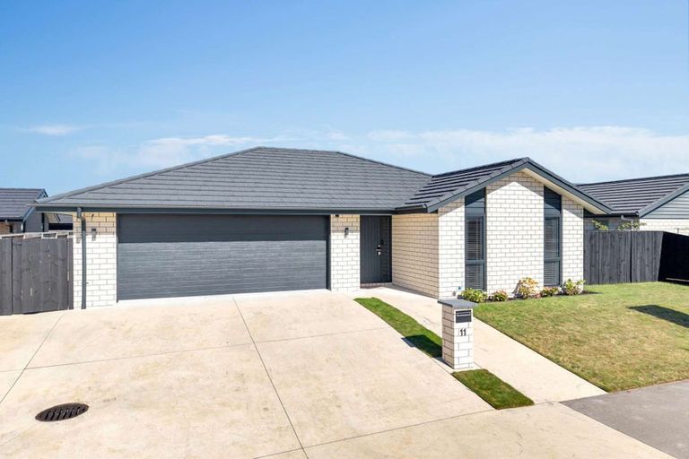 Photo of property in 11 Kimbrae Drive, Rototuna North, Hamilton, 3210