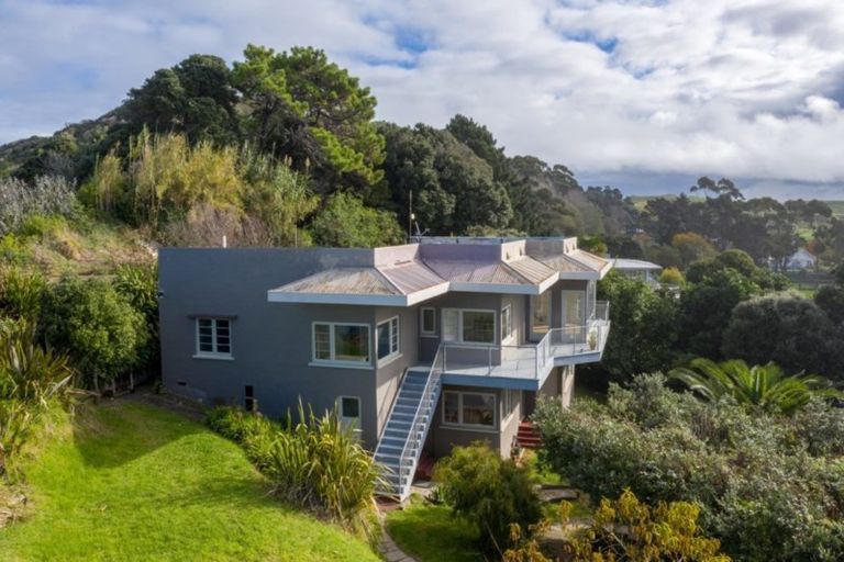 Photo of property in 16 Tuahine Crescent, Wainui, Gisborne, 4010