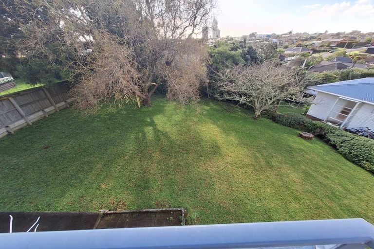 Photo of property in 6 Crichton Terrace, Hauraki, Auckland, 0622