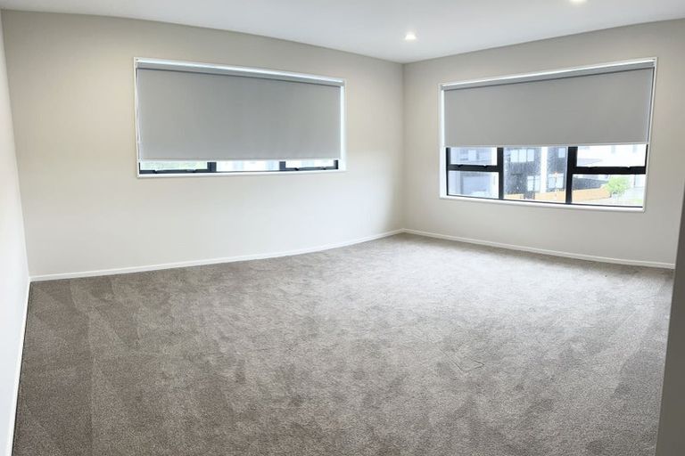 Photo of property in 37 Rapunga Drive, Hobsonville, Auckland, 0616