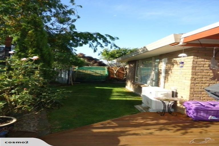 Photo of property in 35 Boston Parade, Kelvin Grove, Palmerston North, 4414
