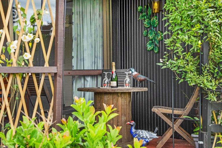 Photo of property in 3 Revell Court, Pukekohe, 2120