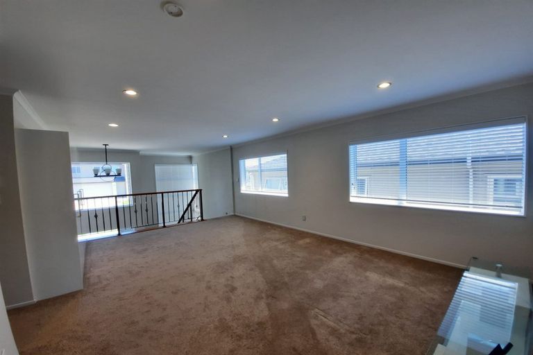 Photo of property in 3 Evelina Lane, Flat Bush, Auckland, 2019