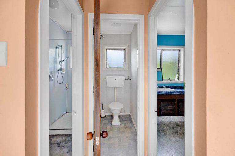 Photo of property in 19 Tybalt Street, Stratford, 4332