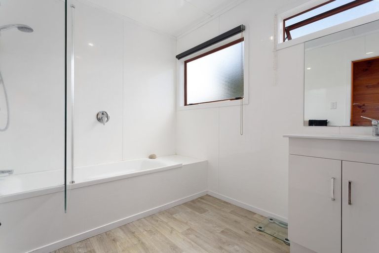 Photo of property in 19b James Street, Mangere East, Auckland, 2024