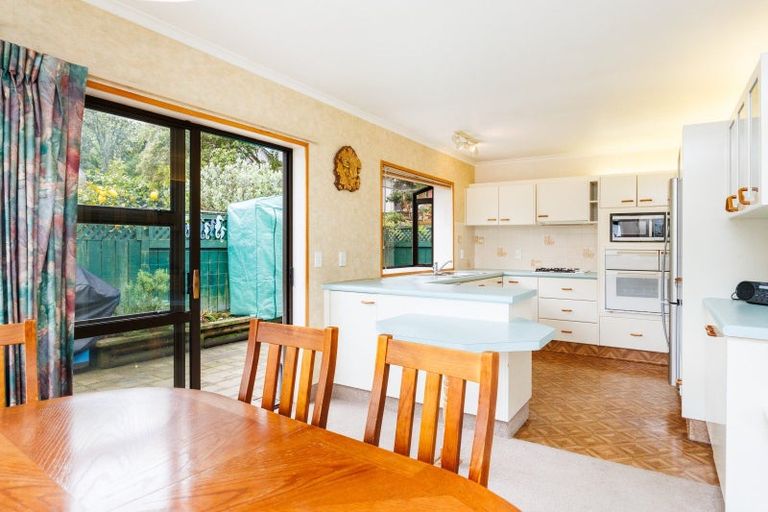 Photo of property in 8 Gregory Close, Palmerston North, 4414