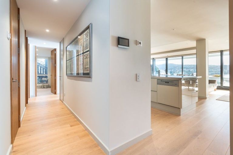 Photo of property in 2/308 Oriental Parade, Oriental Bay, Wellington, 6011