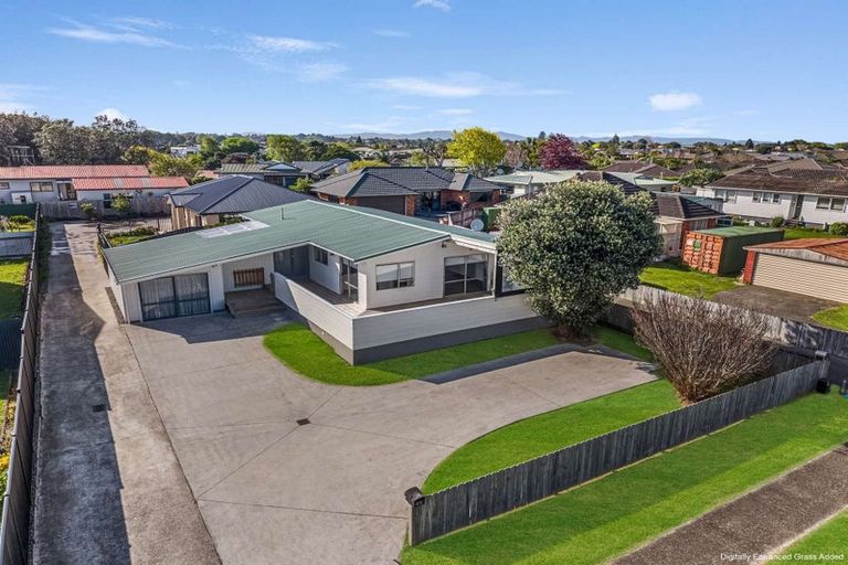 Photo of property in 45 Sandspit Road, Waiuku, 2123