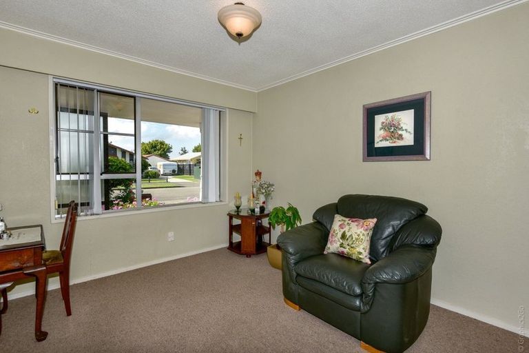 Photo of property in 19 Brogar Place, Casebrook, Christchurch, 8051