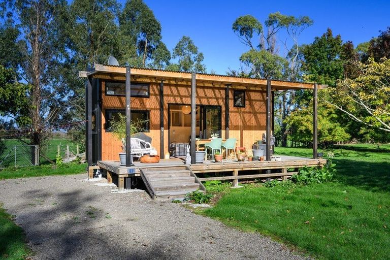 Photo of property in 914 Napier Road, Whakarongo, Palmerston North, 4470