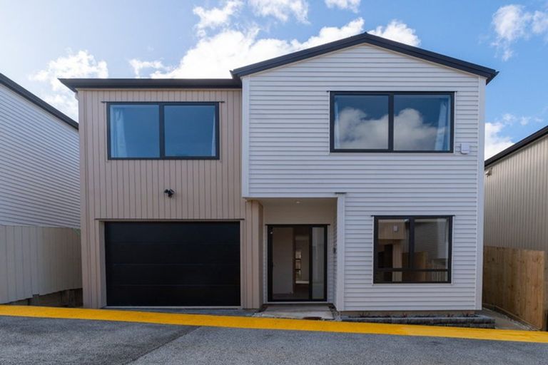 Photo of property in 14/116 Colwill Road, Massey, Auckland, 0614
