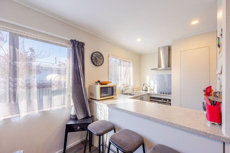 Photo of property in 12 Redwood Drive, Waipukurau, 4200