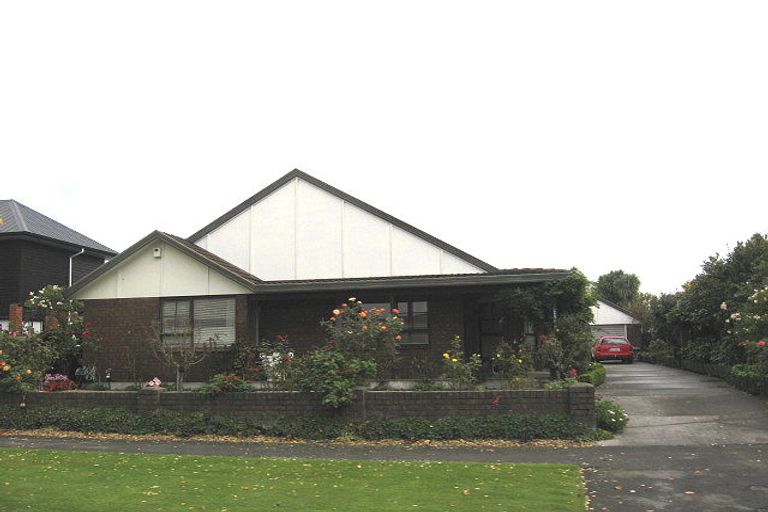 Photo of property in 37 Corfe Street, Ilam, Christchurch, 8041