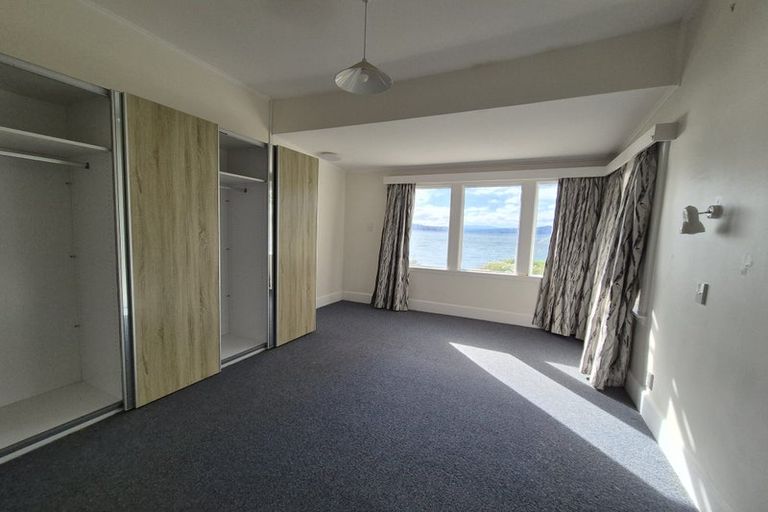 Photo of property in 68 Evans Bay Parade, Roseneath, Wellington, 6021