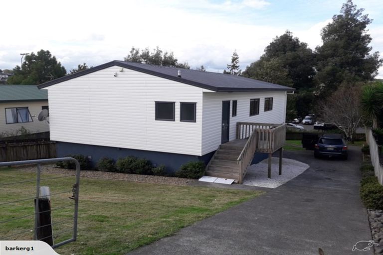 Photo of property in 14 The Glade North, Pukekohe, 2120