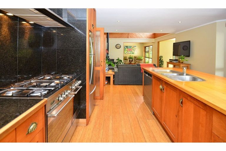Photo of property in 275a Rimmer Road, Helensville, 0875