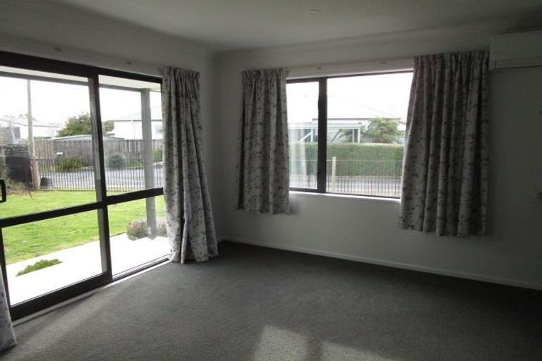 Photo of property in 2 Rowan Lane, Kaiapoi, 7630