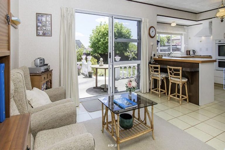 Photo of property in 147 Prince Regent Drive, Farm Cove, Auckland, 2012