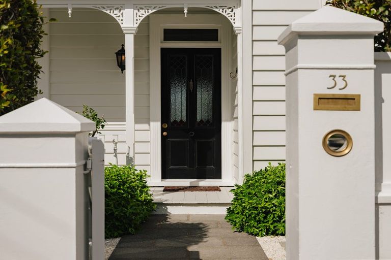 Photo of property in 31 Richmond Avenue, Northcote Point, Auckland, 0627