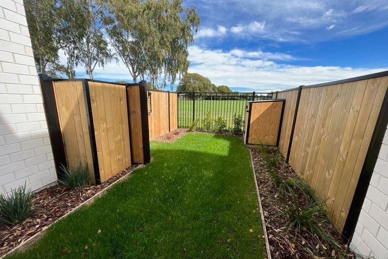 Photo of property in 2/34 Mohua Lane, Upper Riccarton, Christchurch, 8041