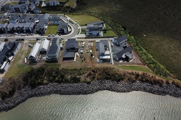 Photo of property in 20 Treloar Crescent, Hobsonville, Auckland, 0616