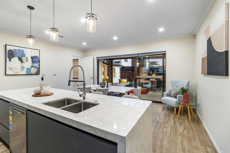 Photo of property in 265 Flat Bush School Road, Flat Bush, Auckland, 2019